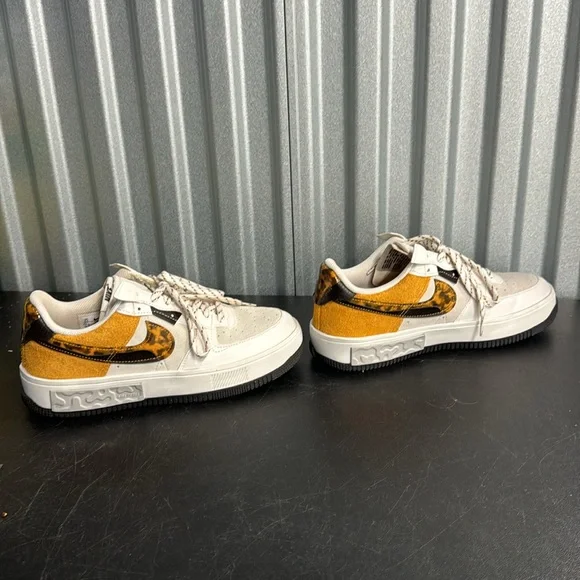 Nike Women's Beige and Orange Sneakers - Picture 3 of 10